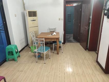北京银馨家园3室1厅54平低楼层/共8层