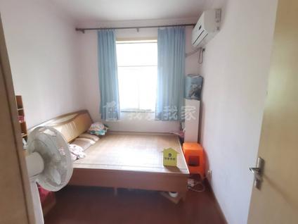 南京盘龙山庄2室2厅87平中楼层/共6层