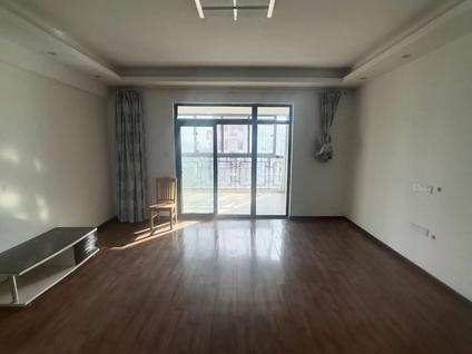 武汉泰跃金河2室2厅107平高楼层/共11层