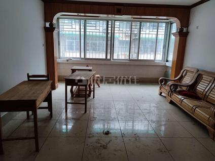 北京广建小区3室2厅120平高楼层/共6层