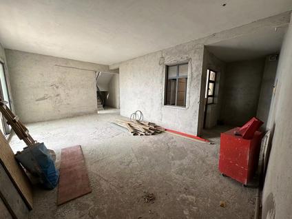 江门开平中颐海伦堡4室2厅200平高楼层/共28层