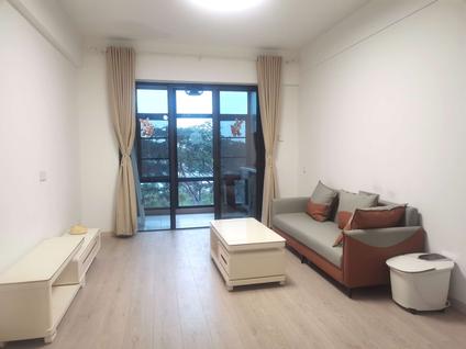 北京中骏蓝湾尚都2室2厅82平中楼层/共15层