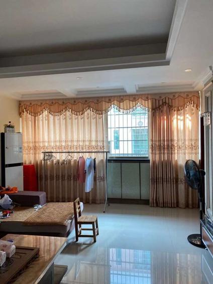 江门宝源路3室2厅130平中楼层/共9层