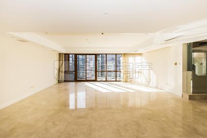 北京蓝堡国际公寓(南区)5室2厅387.2平高楼层/共25层