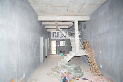 北京唯美湖岸5室2厅180平低楼层/共3层