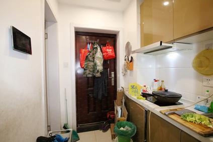 北京吉鸿时代商厦1室1厅50.65平中楼层/共14层