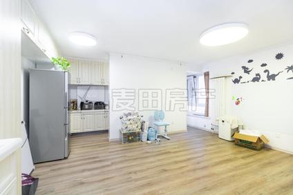 北京国瑞城(中区)2室1厅75.76平中楼层/共16层