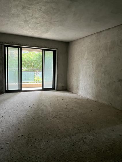 江门轩汇豪庭3室2厅139.26平低楼层/共30层