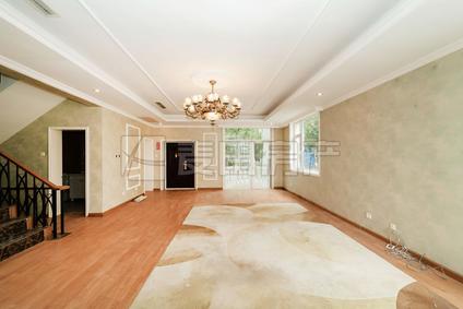 北京京润水上花园别墅4室3厅327.06平低楼层/共1层