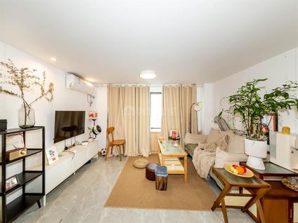 北京华亭梦立方1室2厅48.3平低楼层/共23层