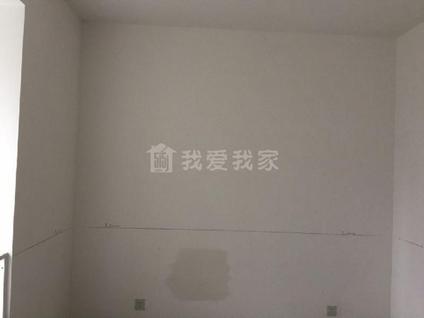 南京冠城大通蓝郡(一期)3室2厅102.06平中楼层/共18层