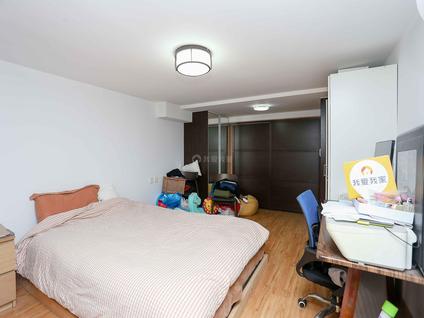 北京旭辉U天地1室1厅48平低楼层/共12层