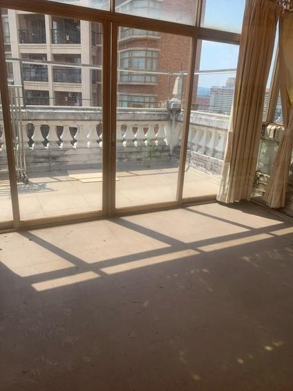 江门开平中颐海伦堡4室2厅180平中楼层/共30层