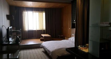 北京三湘大厦1室1厅42平中楼层/共21层