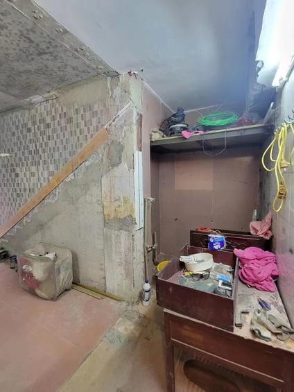 江门祥龙(三区)1室1厅16平低楼层/共10层