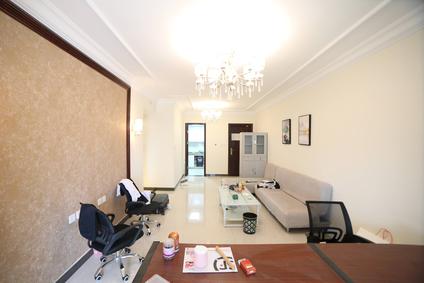 济南恒大金碧新城3室2厅135平中楼层/共29层