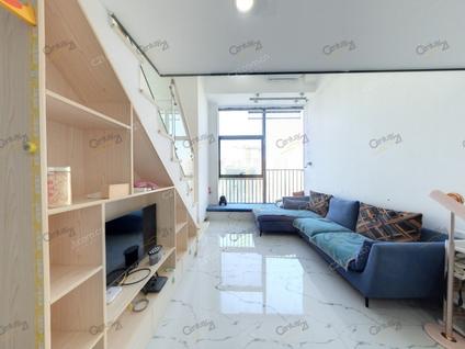 北京京华广场2室1厅55平中楼层/共46层