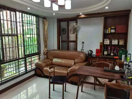 北京振业馨园4室2厅158平中楼层/共7层