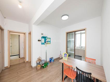 北京塔影景苑(A区)3室2厅133平中楼层/共33层