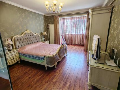 北京汇名园3室2厅176.26平低楼层/共16层