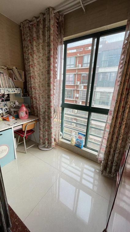 北京帝景花园3室2厅118.96平高楼层/共6层