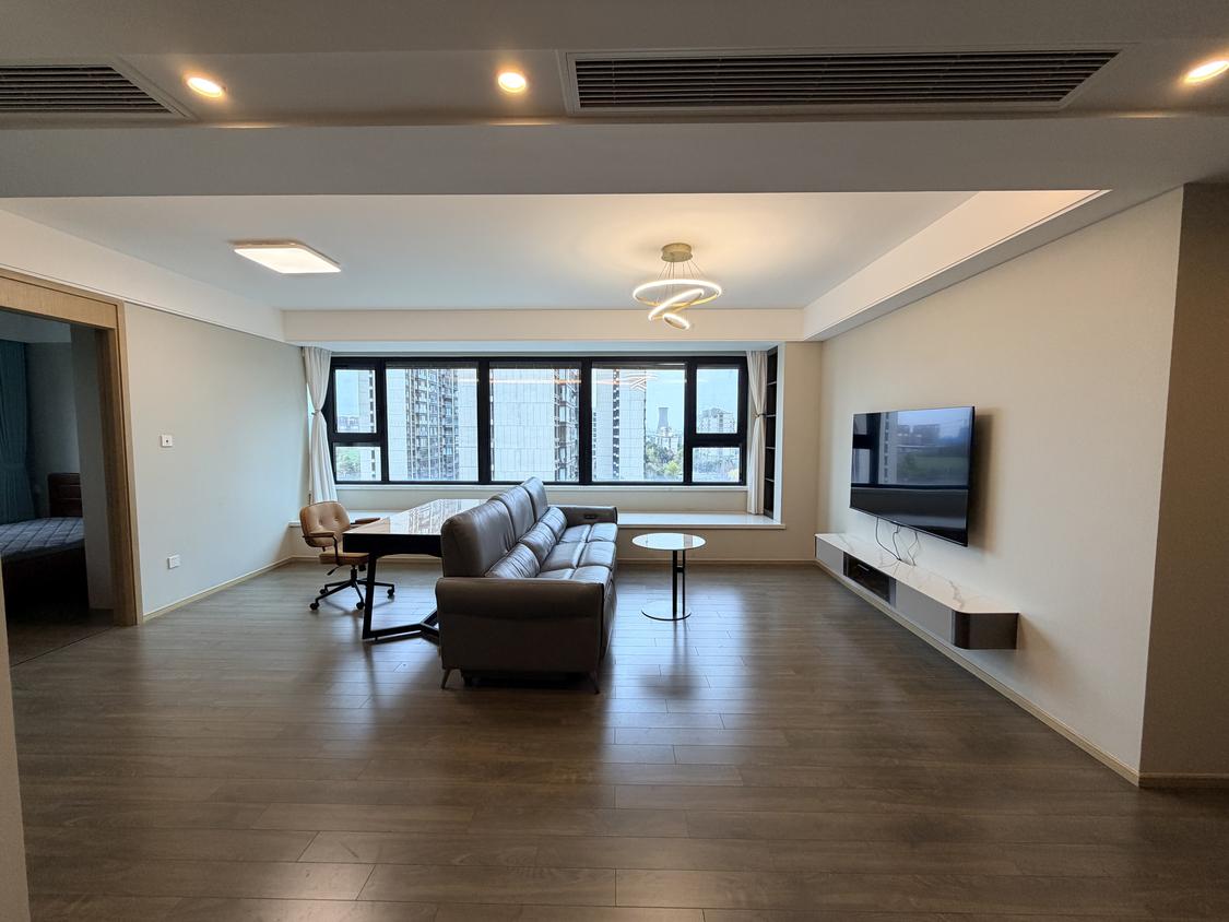 整租·金茂鸣悦棠前