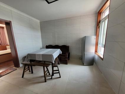 邗江瘦西湖整租 西湖花园2室2厅/70平/低楼层