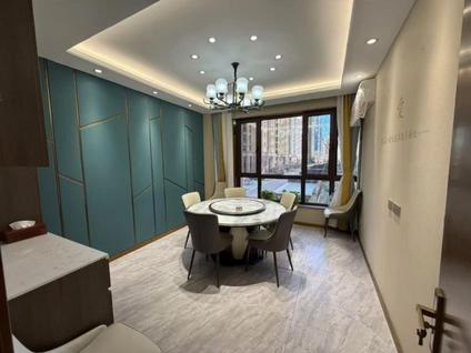 万柏林千峰南路整租 融创长风壹号2室1厅/207平/中楼层