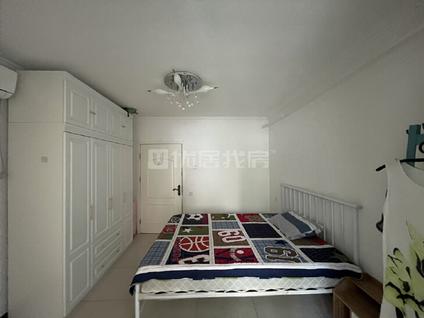 朝阳定福庄合租 定福庄西里3室1厅/35平/中楼层