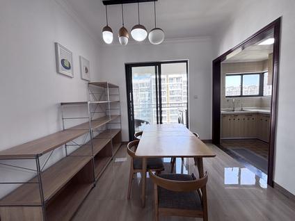 秀英远大整租 伊泰天骄(一期)3室2厅/128平/高楼层