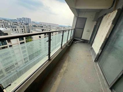 颍州颍州整租 皖新国玺4室2厅/134平/中楼层