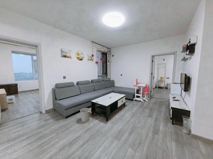 迎泽南站机场整租 礼顿山2室1厅/103平/高楼层