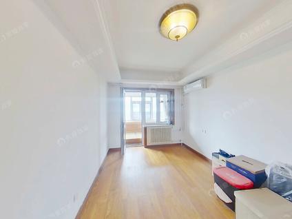 海淀甘家口整租 彩电宿舍3室1厅/97平/高楼层