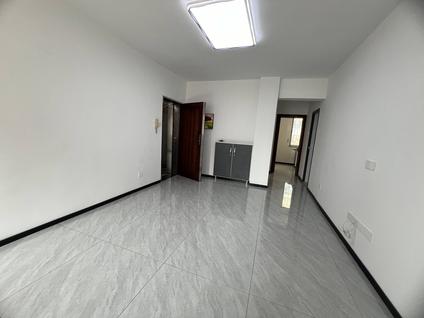 湖里塘边整租 康乐新村(一期)3室1厅/94平/低楼层
