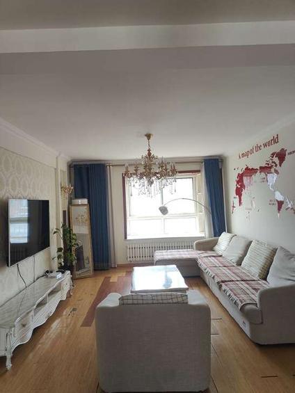 长清长清整租 鲁商常春藤3室2厅/130平/高楼层