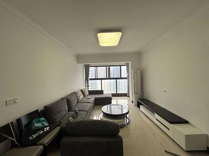 鱼峰鱼峰整租 荣和千千树4室2厅/96平/高楼层