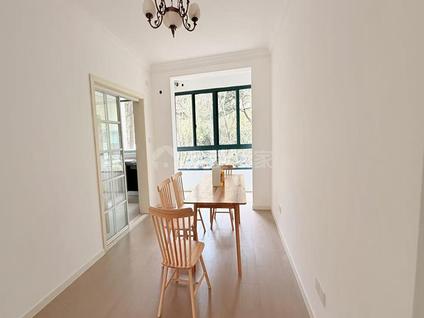 浦东塘桥整租 仕嘉名苑3室2厅/140平/低楼层