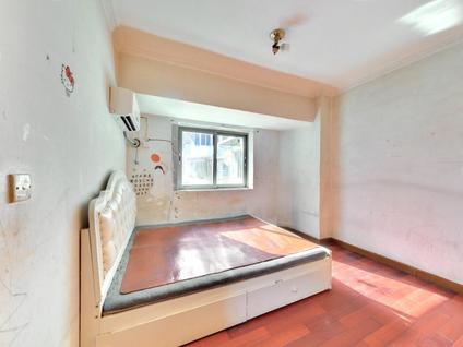 渝中解放碑整租 白象居2室2厅/68平/中楼层