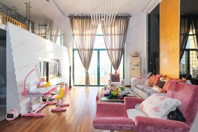 福州端头房，牡丹复式，带电梯，出门江滨公园5室2厅 | 187.58㎡ | 南 北 | 香江明珠高楼层/共7层