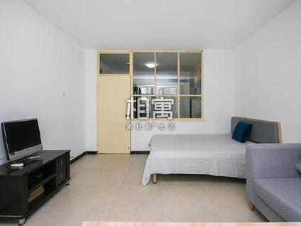 西城广安门内整租 报国寺东夹道乙3号2室1厅/56平/中楼层