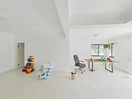 江宁百家湖整租 亲水湾花园1室1厅/70平/低楼层