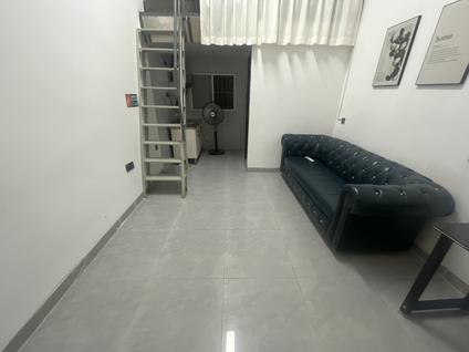 南山南头整租 艺华花园1室1厅/38平/低楼层