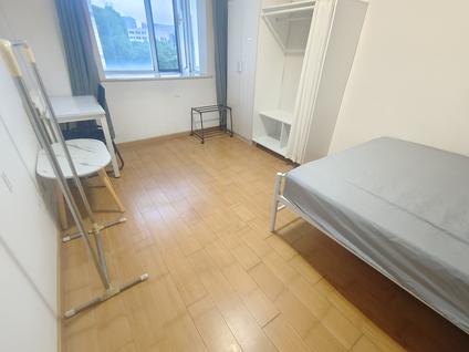 朝阳望京合租 金兴路2号院3室1厅/20平/中楼层