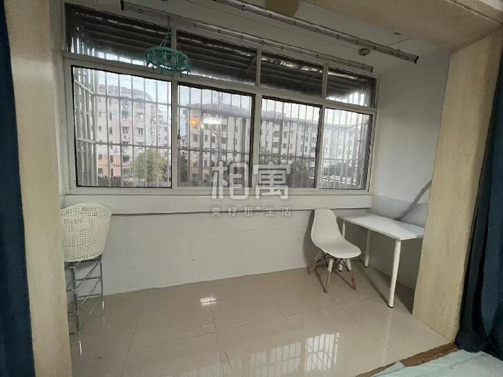 整租·新泾三村