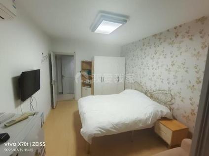浦东世博整租 六里二村2室1厅/68平/高楼层