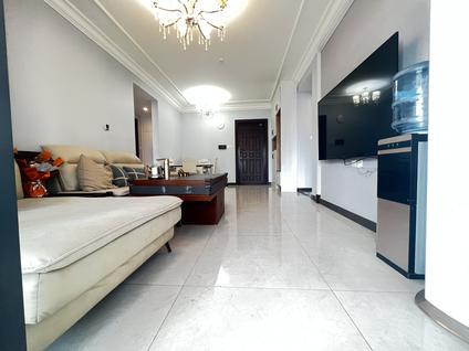 槐荫西客站整租 恒大金碧新城3室2厅/119平/中楼层