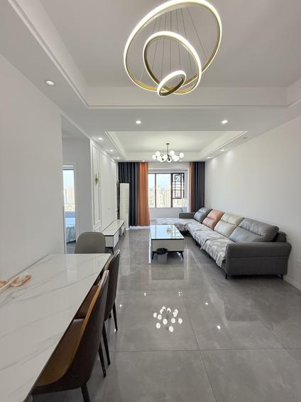 永川永川整租 俊豪宽天下3室2厅/90平/顶层