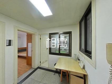 徐汇华东理工整租 凌云新村2室1厅/61平/高楼层