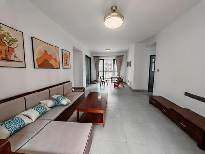 江海府西整租 明泰城4室2厅/124平/中楼层