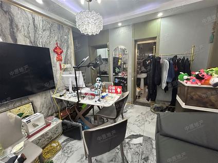 黄浦复兴公园整租 金鹿大楼1室1厅/64平/高楼层